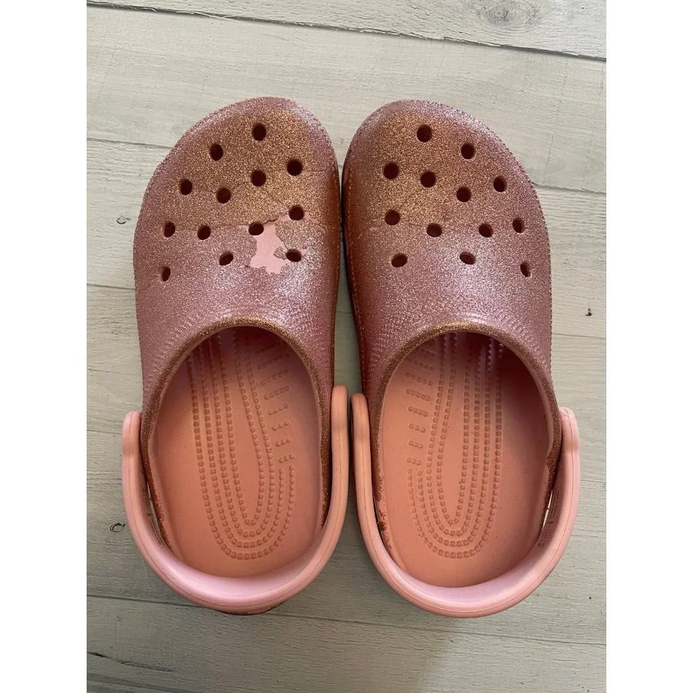 Crocs light‎ pink glitter size 4